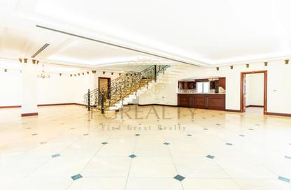 Compound - 4 Bedrooms - 5 Bathrooms for rent in West Bay Tower - West Bay - West Bay - Doha