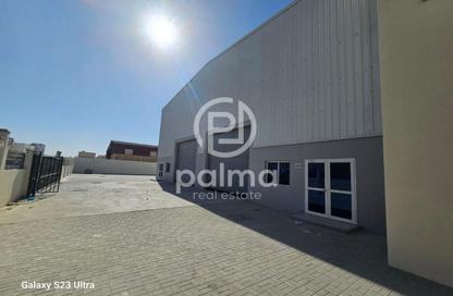 Warehouse - Studio - 6 Bathrooms for rent in East Industrial Street - Birkat Al Awamer - Al Wakra