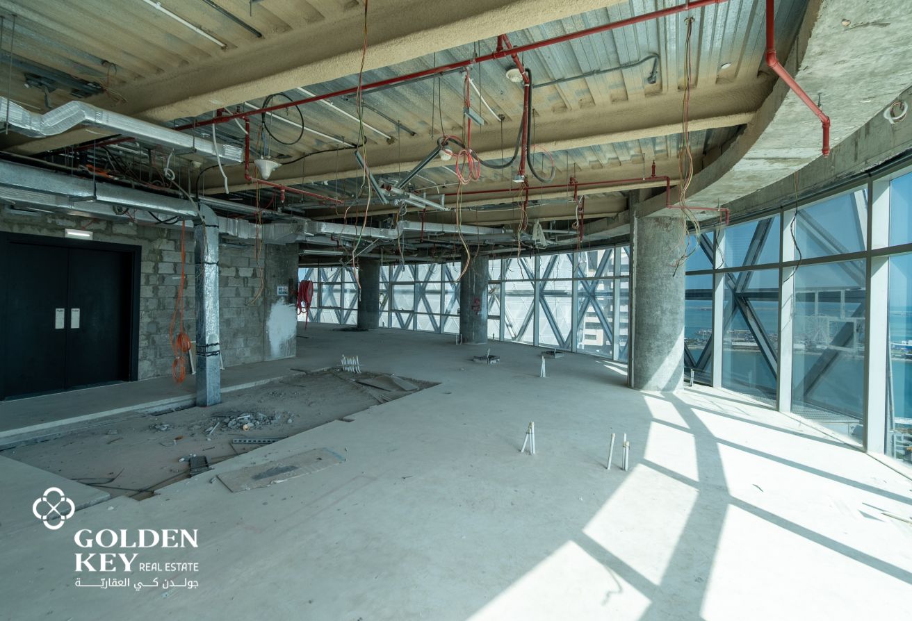 Semi-Fitted Office in Premium Tower | Sea View