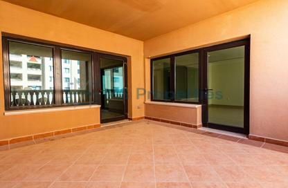 Apartment - 1 Bedroom - 2 Bathrooms for rent in West Porto Drive - Porto Arabia - The Pearl Island - Doha