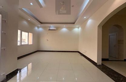 Compound - 6 Bedrooms - 6 Bathrooms for rent in Al Kheesa - Al Kheesa - Umm Salal Mohammed Compound - 6 Bedrooms - 6 Bathrooms for rent in Al Kheesa - Al Kheesa - Umm Salal Mohammed