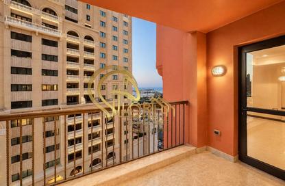 Apartment - 1 Bedroom - 2 Bathrooms for rent in East Porto Drive - Porto Arabia - The Pearl Island - Doha