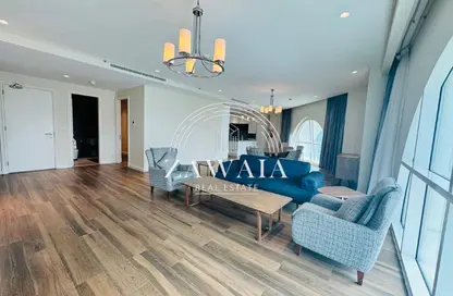 شقة - 3 غرف نوم - 5 حمامات للايجار في حدائق فلورستا - حدائق فلورستا - جزيرة اللؤلؤة - الدوحة