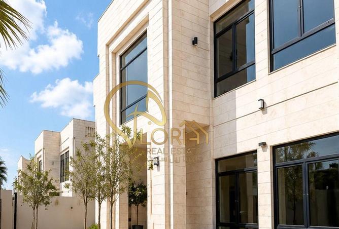 56216962 - Property Image 2