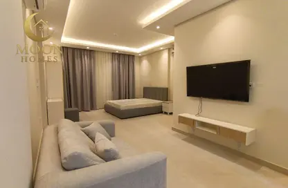 Apartment - 1 Bathroom for rent in Umm Ghuwalina - Umm Ghuwailina - Doha