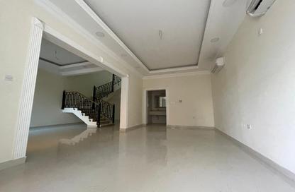 Villa - 4 Bedrooms - 5 Bathrooms for rent in Al Hamraa Street - Al Thumama - Doha