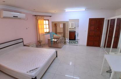 Apartment - Studio - 1 Bathroom for rent in Onaiza - Onaiza - Doha