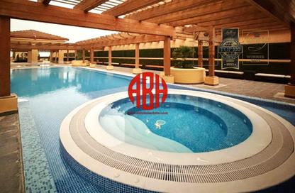 Apartment - 2 Bedrooms - 3 Bathrooms for rent in East Porto Drive - Porto Arabia - The Pearl Island - Doha