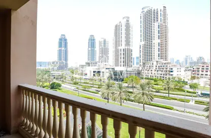 Apartment - 1 Bedroom - 2 Bathrooms for rent in East Porto Drive - Porto Arabia - The Pearl Island - Doha