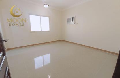 Apartment - 2 Bedrooms - 2 Bathrooms for rent in Al Mansoura - Al Mansoura - Doha