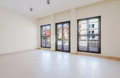 Apartment - 1 Bedroom - 2 Bathrooms for rent in Teatro - Qanat Quartier - The Pearl Island - Doha