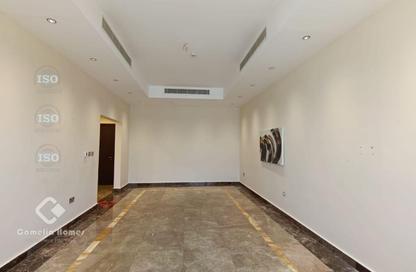 Apartment - 2 Bedrooms - 2 Bathrooms for rent in Giardino Village - The Pearl Island - Doha