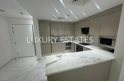 Apartment - 2 Bedrooms - 3 Bathrooms for sale in East Porto Drive - Porto Arabia - The Pearl Island - Doha Apartment - 2 Bedrooms - 3 Bathrooms for sale in East Porto Drive - Porto Arabia - The Pearl Island - Doha