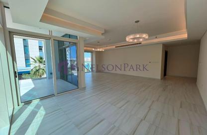 Apartment - 3 Bedrooms - 5 Bathrooms for rent in Crystal Residence - Gewan Island - The Pearl Island - Doha