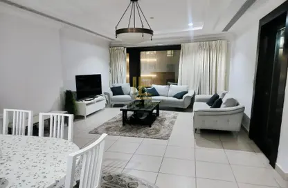 Apartment - 2 Bedrooms - 2 Bathrooms for rent in East Porto Drive - Porto Arabia - The Pearl Island - Doha