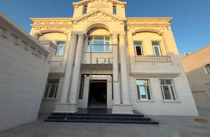 Villa - 7+ Bedrooms - 7+ Bathrooms for sale in Al Faisal Tower - Al Dafna - Al Dafna - Doha