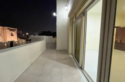 شقة - غرفة نوم - 1 حمام للايجار في الدفنة - الدفينة - الدوحة