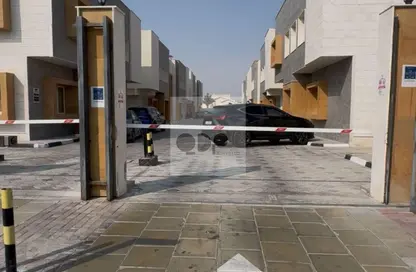 Compound - 1 Bedroom - 1 Bathroom for rent in New Salata - Salata - Doha