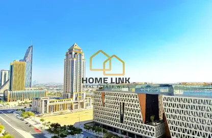Apartment - 1 Bedroom - 2 Bathrooms for sale in Marina Tower 02 - Marina District - Lusail