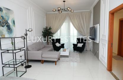 Apartment - 2 Bedrooms - 3 Bathrooms for sale in Viva West - Viva Bahriyah - The Pearl Island - Doha Apartment - 2 Bedrooms - 3 Bathrooms for sale in Viva West - Viva Bahriyah - The Pearl Island - Doha