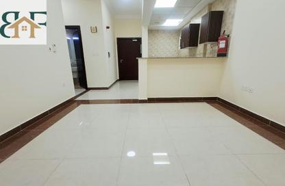 Apartment - 2 - 2 for rent in Al Mansoura - Al Mansoura - Doha