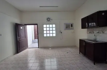 Apartment - Studio - 1 Bathroom for rent in Ain Khaled - Doha