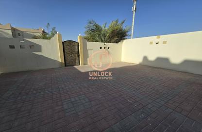 Villa - 5 Bedrooms - 4 Bathrooms for rent in OPT-TCHR - Al Gharrafa - Al Gharrafa - Doha