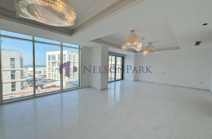 Apartment - 4 Bedrooms - 5 Bathrooms for rent in Crystal Residence - Gewan Island - The Pearl Island - Doha