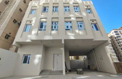 Apartment - 1 Bedroom - 1 Bathroom for rent in Musheireb - Musheireb - Doha