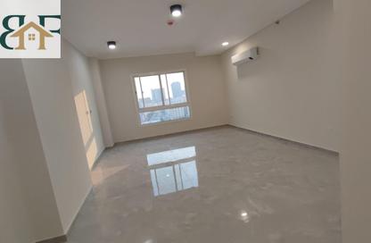 شقة - 3 غرف نوم - 4 حمامات للايجار في شقق مشيرب - مشيرب - الدوحة شقة - 3 غرف نوم - 4 حمامات للايجار في شقق مشيرب - مشيرب - الدوحة