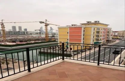 Apartment - 1 Bedroom - 2 Bathrooms for rent in Qanat Quartier - The Pearl Island - Doha