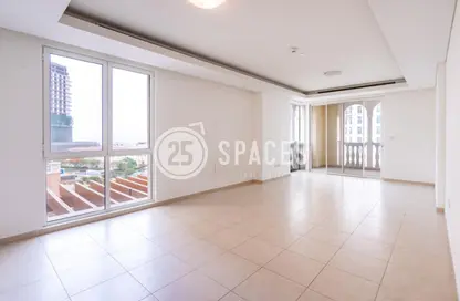 Apartment - 2 Bedrooms - 3 Bathrooms for rent in Viva East - Viva Bahriyah - The Pearl Island - Doha