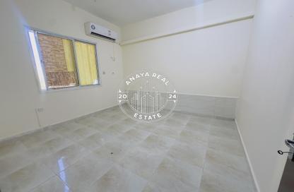 Villa - 2 Bedrooms - 1 Bathroom for rent in Ain Khalid Gate - Ain Khaled - Doha Villa - 2 Bedrooms - 1 Bathroom for rent in Ain Khalid Gate - Ain Khaled - Doha