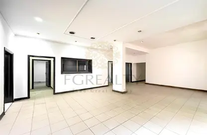 Office Space - 4 Bedrooms - 2 Bathrooms for rent in Al Muntazah Street - Al Muntazah - Doha
