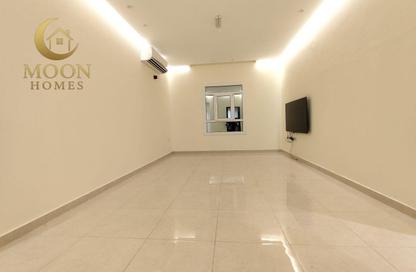 Apartment - 2 Bedrooms - 2 Bathrooms for rent in Old Airport Road - Old Airport Road - Doha