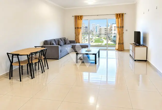 64421518 - Property Image 2