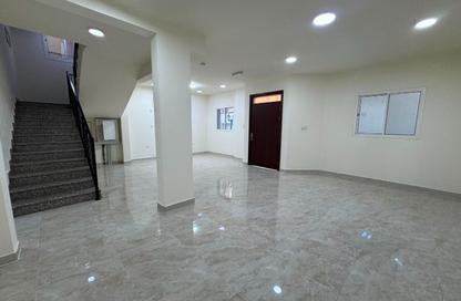 مجمع سكني - 6 غرف نوم - 5 حمامات للايجار في شارع سوق الجملة - أبو هامور - الدوحة مجمع سكني - 6 غرف نوم - 5 حمامات للايجار في شارع سوق الجملة - أبو هامور - الدوحة