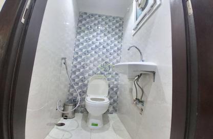 Apartment - 2 Bedrooms - 2 Bathrooms for rent in Umm Ghwailina Comm - Umm Ghuwalina - Umm Ghuwailina - Doha