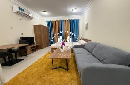مجمع سكني - 1 حمام للايجار في منطقة مويثر - الريان - الدوحة
