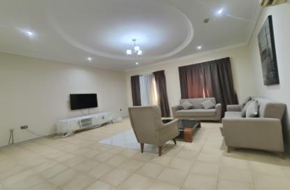 Apartment - 2 Bedrooms - 2 Bathrooms for rent in Al Sadd Road - Al Sadd - Doha