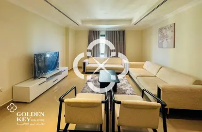 Apartment - 1 Bedroom - 2 Bathrooms for rent in West Porto Drive - Porto Arabia - The Pearl Island - Doha