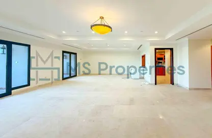 Apartment - 2 Bedrooms - 3 Bathrooms for rent in East Porto Drive - Porto Arabia - The Pearl Island - Doha Apartment - 2 Bedrooms - 3 Bathrooms for rent in East Porto Drive - Porto Arabia - The Pearl Island - Doha