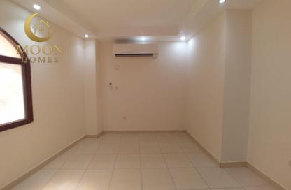 Apartment - 2 Bedrooms - 3 Bathrooms for rent in Umm Ghuwailina 4 - Umm Ghuwailina - Doha Apartment - 2 Bedrooms - 3 Bathrooms for rent in Umm Ghuwailina 4 - Umm Ghuwailina - Doha