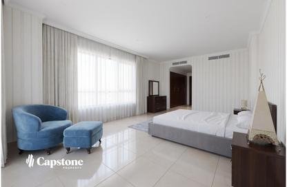 Apartment - 1 Bedroom - 2 Bathrooms for rent in East Porto Drive - Porto Arabia - The Pearl Island - Doha