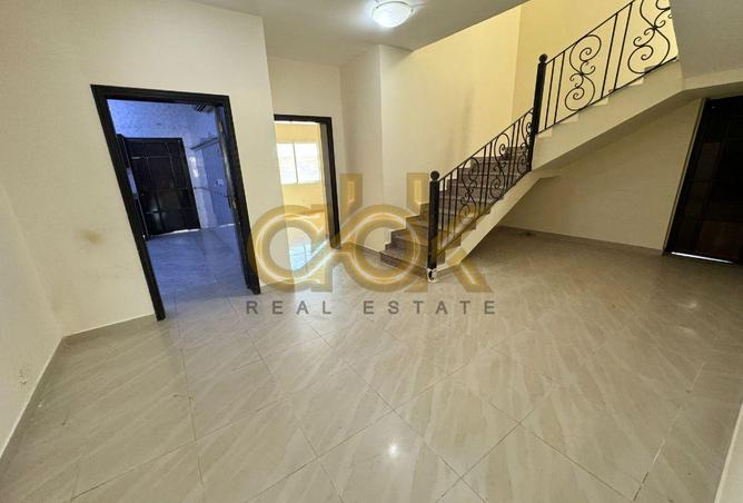 3 MONTHS FREE | 5 BEDROOM UNFURNISHED VILLA