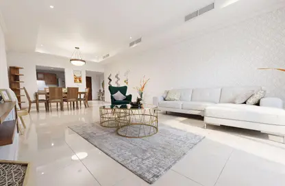 Apartment - 1 Bedroom - 2 Bathrooms for rent in East Porto Drive - Porto Arabia - The Pearl Island - Doha