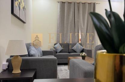 Apartment - 2 - 2 for rent in Madinat Khalifa Building 58 - Madinat Khalifa South - Madinat Khalifa - Doha