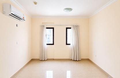 Apartment - 3 Bedrooms - 2 Bathrooms for rent in Fereej Bin Mahmoud North - Fereej Bin Mahmoud - Doha