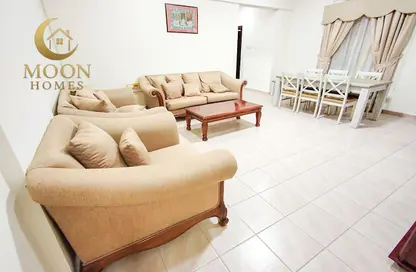 Apartment - 2 Bedrooms - 2 Bathrooms for rent in Umm Ghuwailina 4 - Umm Ghuwailina - Doha