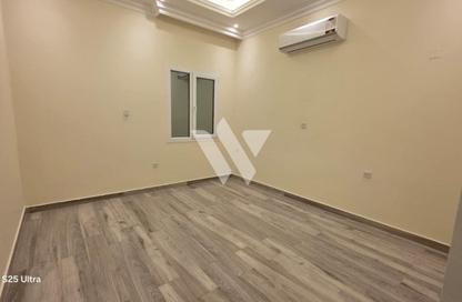 Apartment - 2 Bedrooms - 3 Bathrooms for rent in Al Mansoura - Al Mansoura - Doha